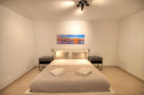 Spacious & Tastefully furnished 3 bedrooms RCUT1-1
